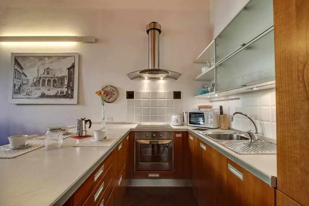 Salvemini Elegant Close To Piazza Santa Croce Firenze Lejlighed
