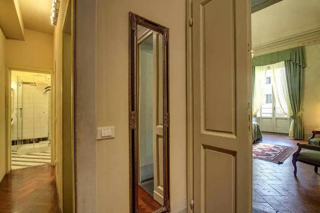 Salvemini Elegant Close To Piazza Santa Croce Firenze Lejlighed